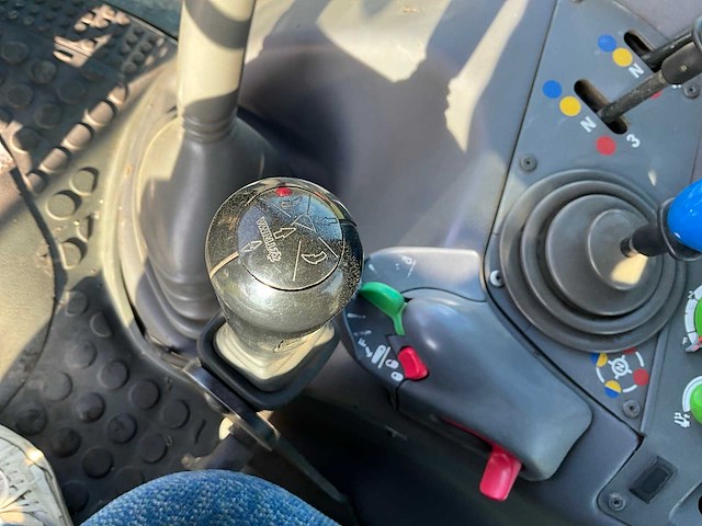 2006 deutz-fahr agrotron 108 vierwielaangedreven landbouwtractor - afbeelding 28 van  36