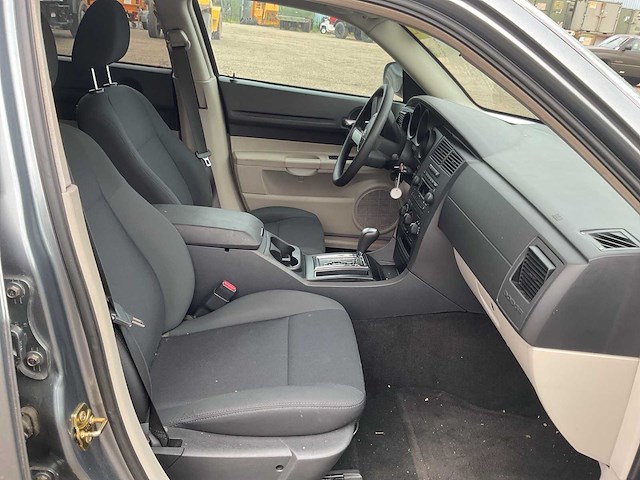 2006 dodge magnum personenauto - afbeelding 6 van  19