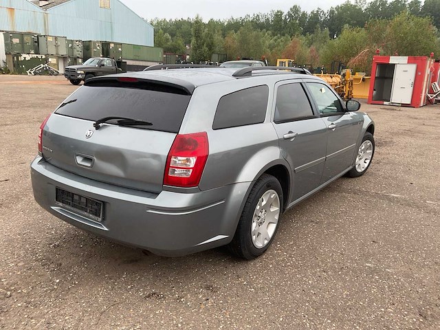 2006 dodge magnum personenauto - afbeelding 13 van  19
