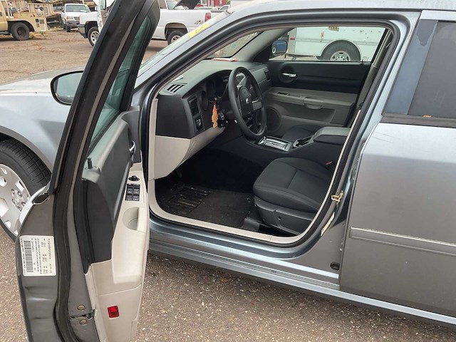 2006 dodge magnum personenauto - afbeelding 15 van  19