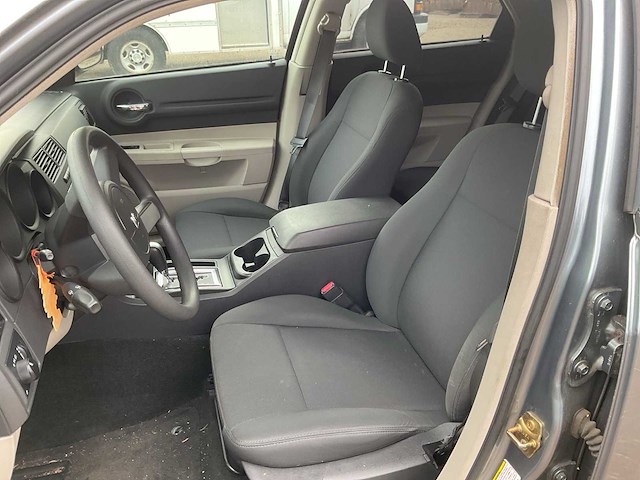 2006 dodge magnum personenauto - afbeelding 16 van  19