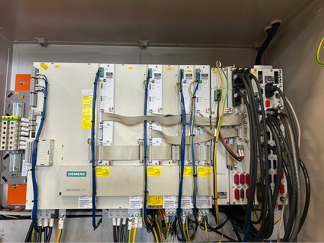 2006 doosan ace vm-510 cnc universele machinecentrum - afbeelding 10 van  24