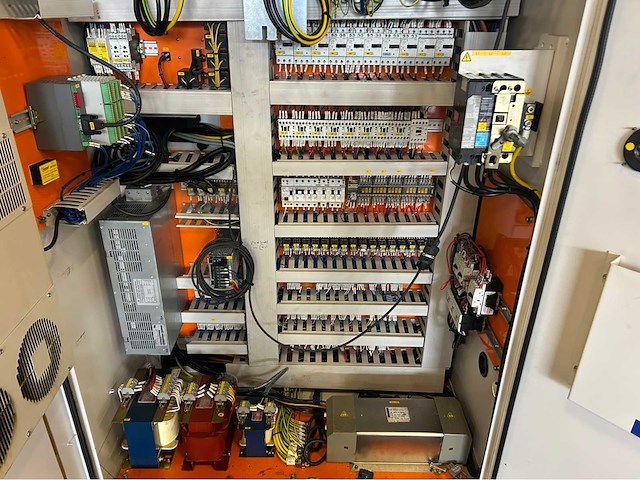 2006 doosan ace vm-510 cnc universele machinecentrum - afbeelding 9 van  24