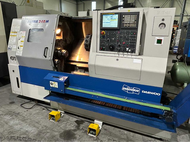 2006 doosan puma 240mb cnc-draaibank - afbeelding 23 van  30