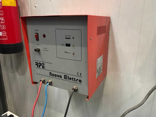 2006 dulevo h1030ro vloer reinigingsmachine - afbeelding 9 van  17