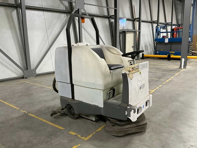 2006 dulevo h1030ro vloer reinigingsmachine - afbeelding 11 van  17