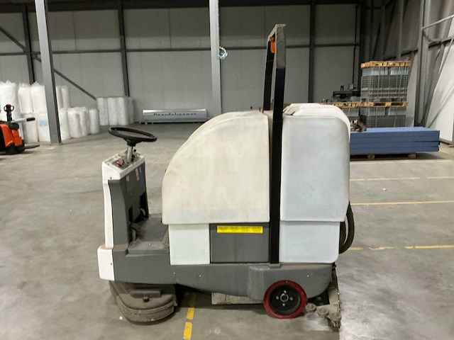 2006 dulevo h1030ro vloer reinigingsmachine - afbeelding 15 van  17