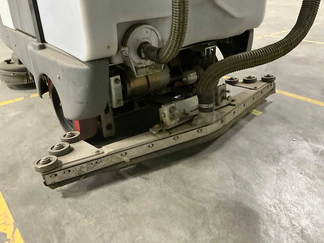 2006 dulevo h1030ro vloer reinigingsmachine - afbeelding 17 van  17