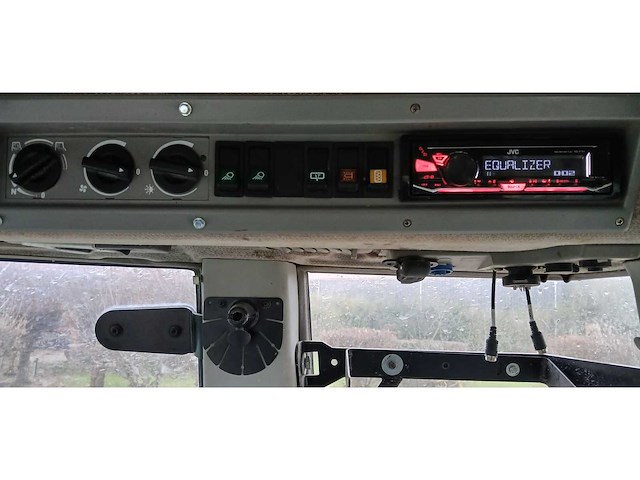 2006 fendt 817 vario vierwielaangedreven landbouwtractor - afbeelding 11 van  13