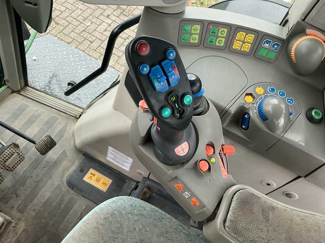 2006 fendt 924 vario vierwielaangedreven landbouwtractor - afbeelding 33 van  51