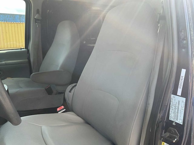 2006 ford e150 personenauto - afbeelding 2 van  19