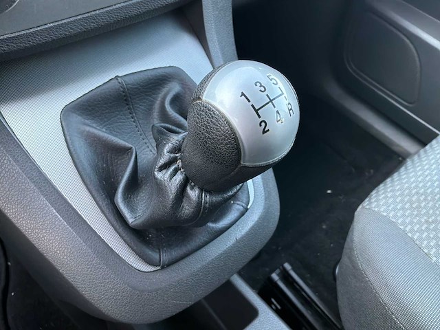 2006 ford focus c-max 1.6-16v futura personenauto - afbeelding 21 van  35