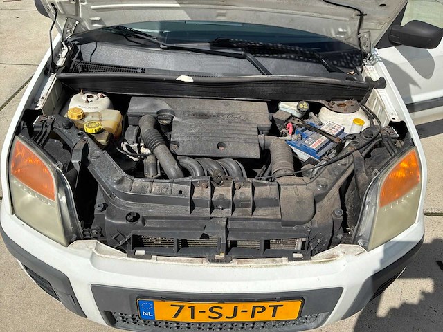2006 ford fusion 1.4-16v trend personenauto - afbeelding 10 van  18