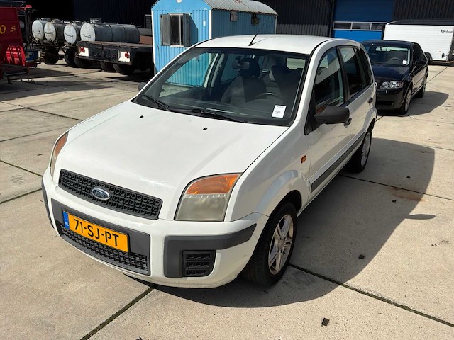 2006 ford fusion 1.4-16v trend personenauto - afbeelding 1 van  18