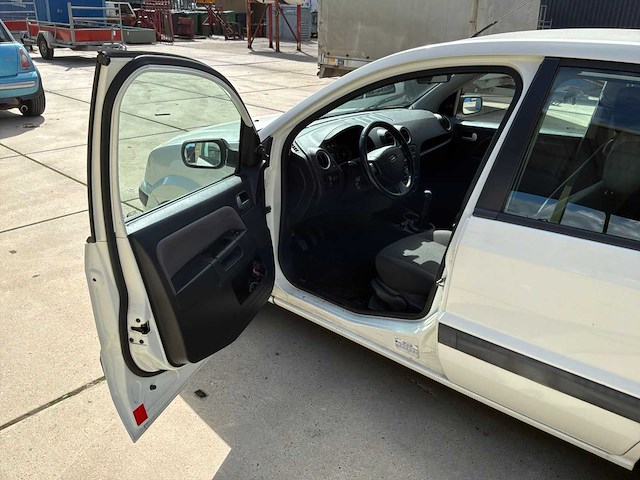 2006 ford fusion 1.4-16v trend personenauto - afbeelding 18 van  18