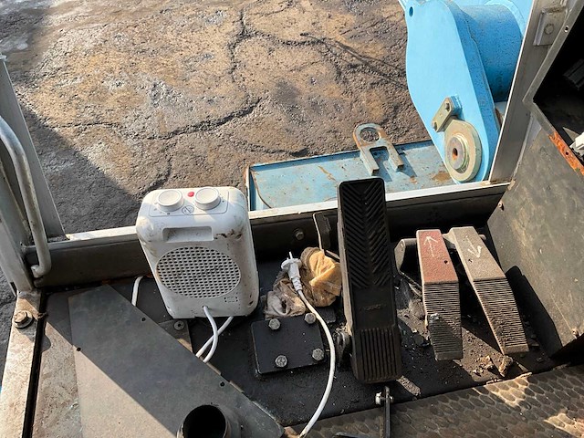 2006 fuchs terex mhl464 mobiele kraan voor onderdelen - afbeelding 4 van  27