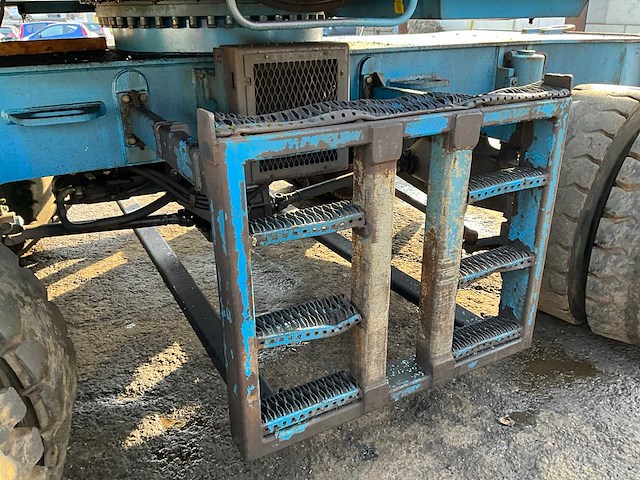 2006 fuchs terex mhl464 mobiele kraan voor onderdelen - afbeelding 15 van  27