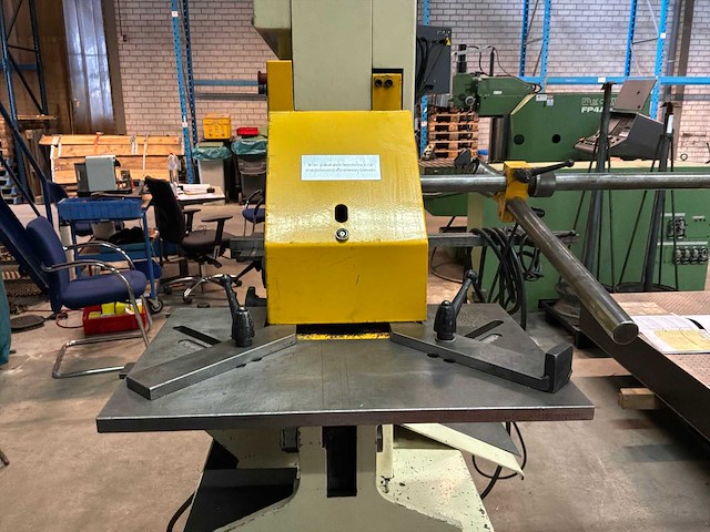 2006 geka bendicrop pons- en knipmachine - afbeelding 4 van  19