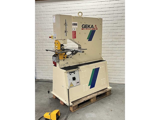 2006 geka puma 55/e500 ponsmachine hydraulisch - afbeelding 7 van  7