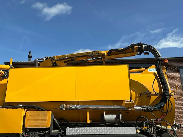 2006 ginaf c3127n vrachtwagen met koks rioolzuigeropbouw - afbeelding 23 van  43