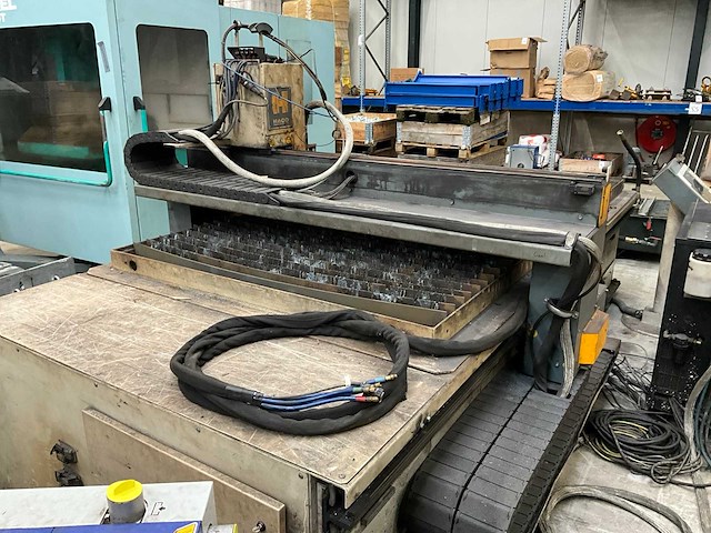 2006 haco kompakt 3015 plasmasnijtafel - afbeelding 17 van  20