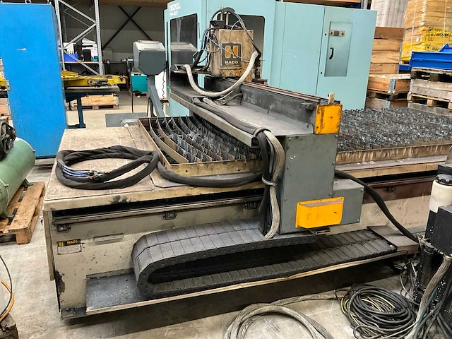 2006 haco kompakt 3015 plasmasnijtafel - afbeelding 19 van  20