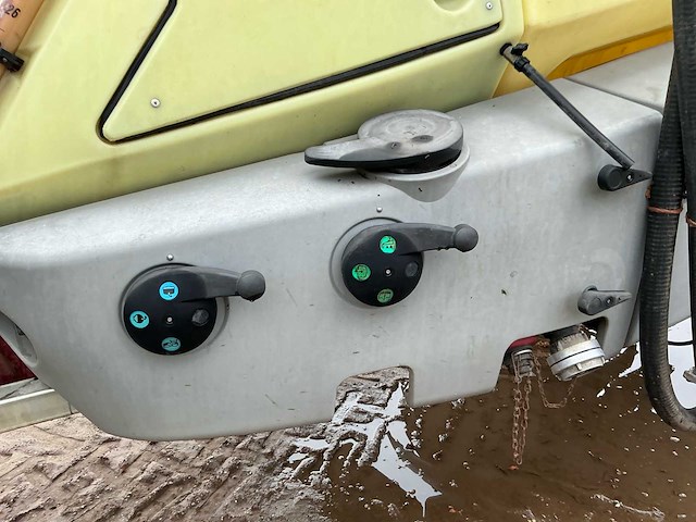 2006 hardi twinforce commander 3200 veldspuit - afbeelding 15 van  22