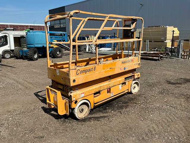 2006 haulotte compact 8 hoogwerker defect - afbeelding 17 van  21
