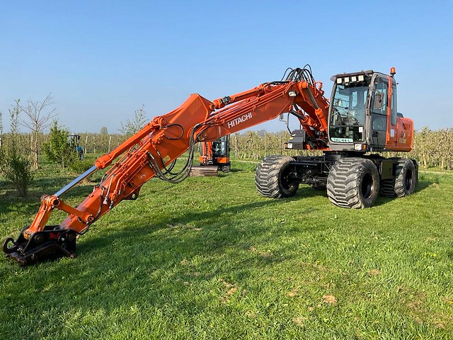 2006 hitachi zaxis 130w banden graafmachine - afbeelding 1 van  14