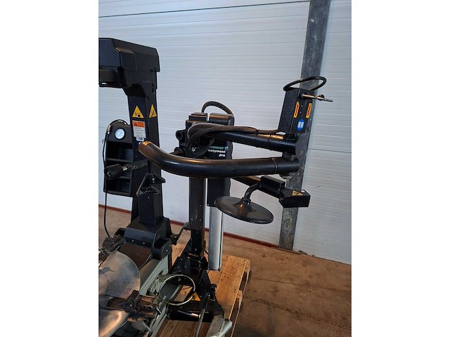 2006 hofmann monty 3550 gp banden de-en montageapparaat - afbeelding 5 van  6