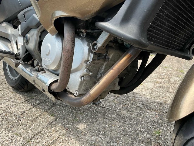 2006 honda tour nt 700 deauville abs motorfiets - afbeelding 1 van  17