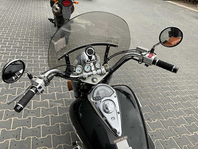 2006 honda vtx 1300 motorfiets - afbeelding 15 van  19