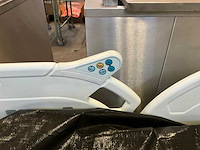 2006 huntleigh healthcare 800bc22a ziekenhuisbed - afbeelding 5 van  7