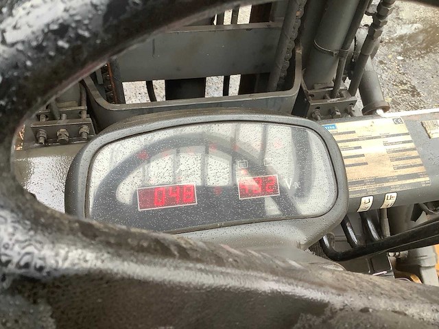 2006 hytsu cpd25 vorkheftruck - afbeelding 4 van  8