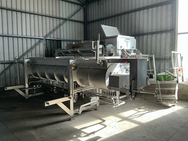 2006 innotec systems rvs schroefkoker / blancheerinstallatie met koeler - afbeelding 1 van  33