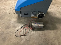 2006 isal pb55 et zelfrijdende veegmachine - afbeelding 10 van  14