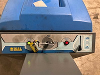 2006 isal pb55 et zelfrijdende veegmachine - afbeelding 13 van  14