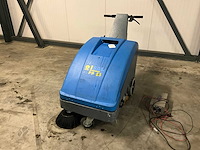 2006 isal pb55 et zelfrijdende veegmachine