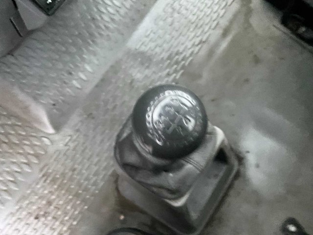 2006 iveco 35c17 300 vrachtwagen - afbeelding 18 van  25