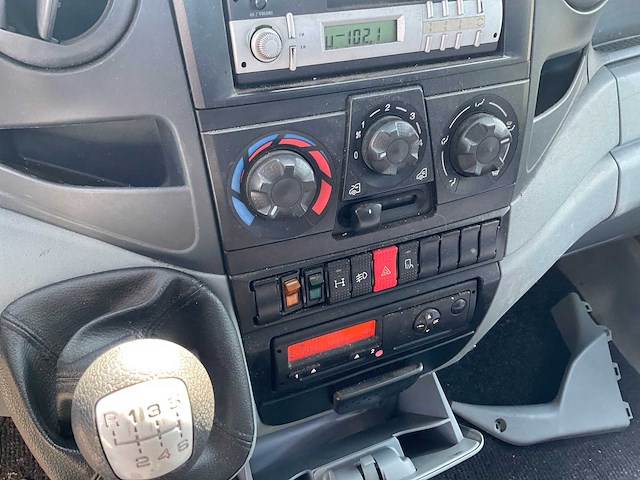 2006 iveco daily 35c18 300 bedrijfswagen - afbeelding 8 van  9
