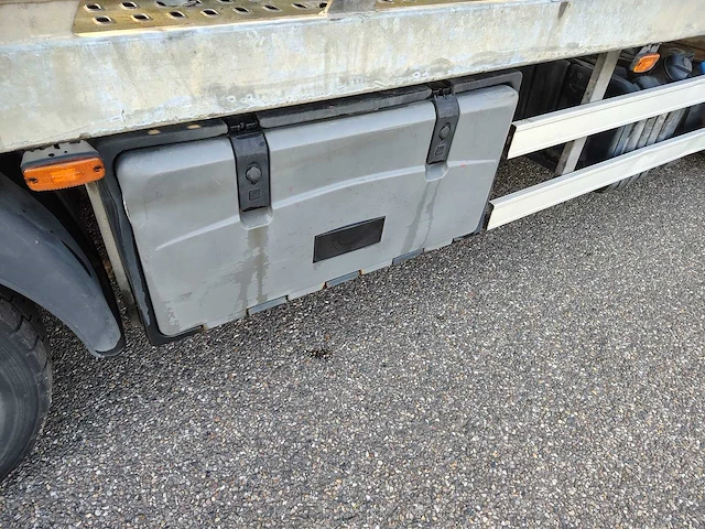 2006 iveco vrachtwagen - afbeelding 15 van  20