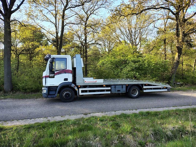 2006 iveco vrachtwagen - afbeelding 19 van  20