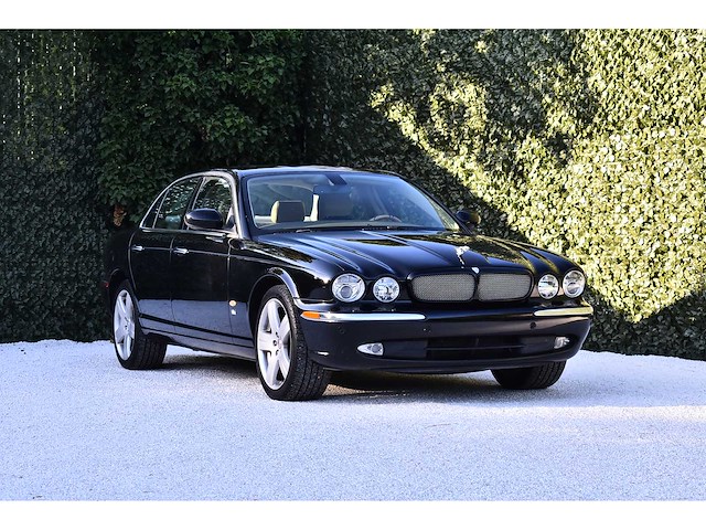 2006 jaguar xjr saloon 4,2l v8 btw auto - afbeelding 1 van  75