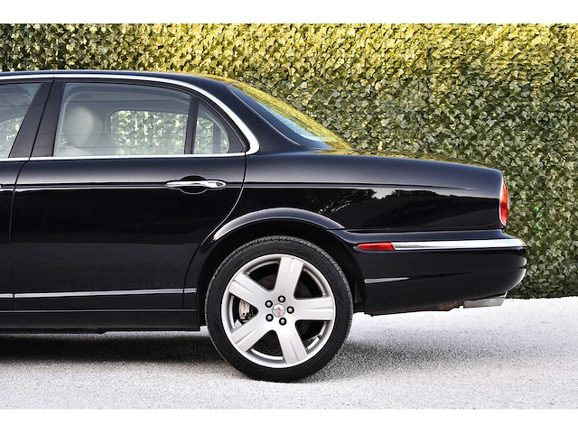 2006 jaguar xjr saloon 4,2l v8 btw auto - afbeelding 11 van  75