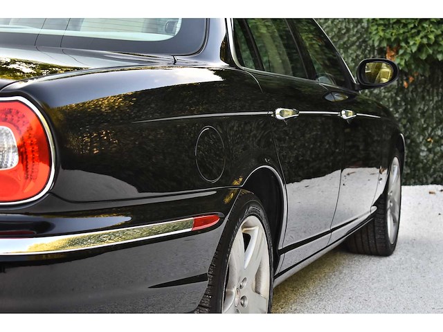 2006 jaguar xjr saloon 4,2l v8 btw auto - afbeelding 13 van  75