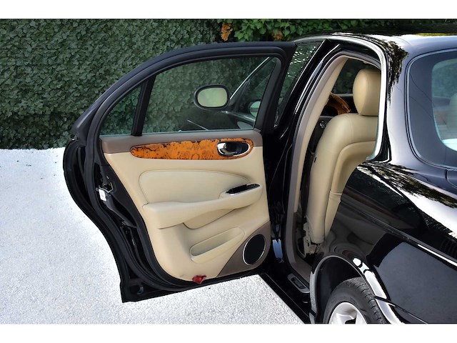 2006 jaguar xjr saloon 4,2l v8 btw auto - afbeelding 42 van  75