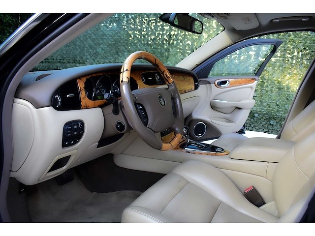 2006 jaguar xjr saloon 4,2l v8 btw auto - afbeelding 49 van  75