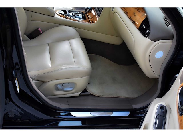 2006 jaguar xjr saloon 4,2l v8 btw auto - afbeelding 59 van  75
