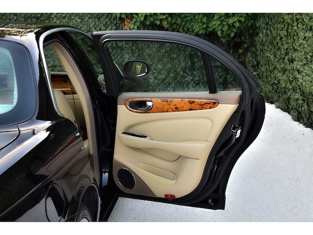 2006 jaguar xjr saloon 4,2l v8 btw auto - afbeelding 74 van  75