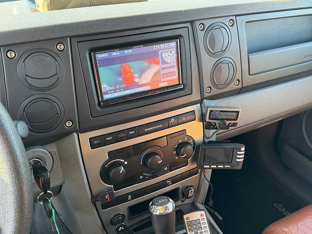 2006 jeep commander - afbeelding 13 van  30